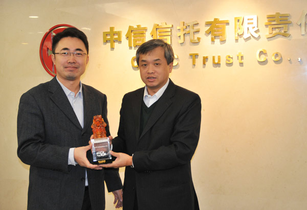 38236938319358328772012-12-28