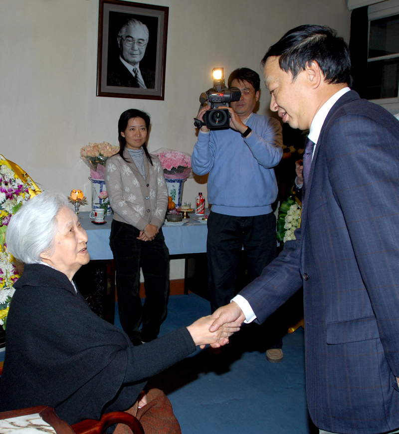 51081285138116750892007-10-22 \