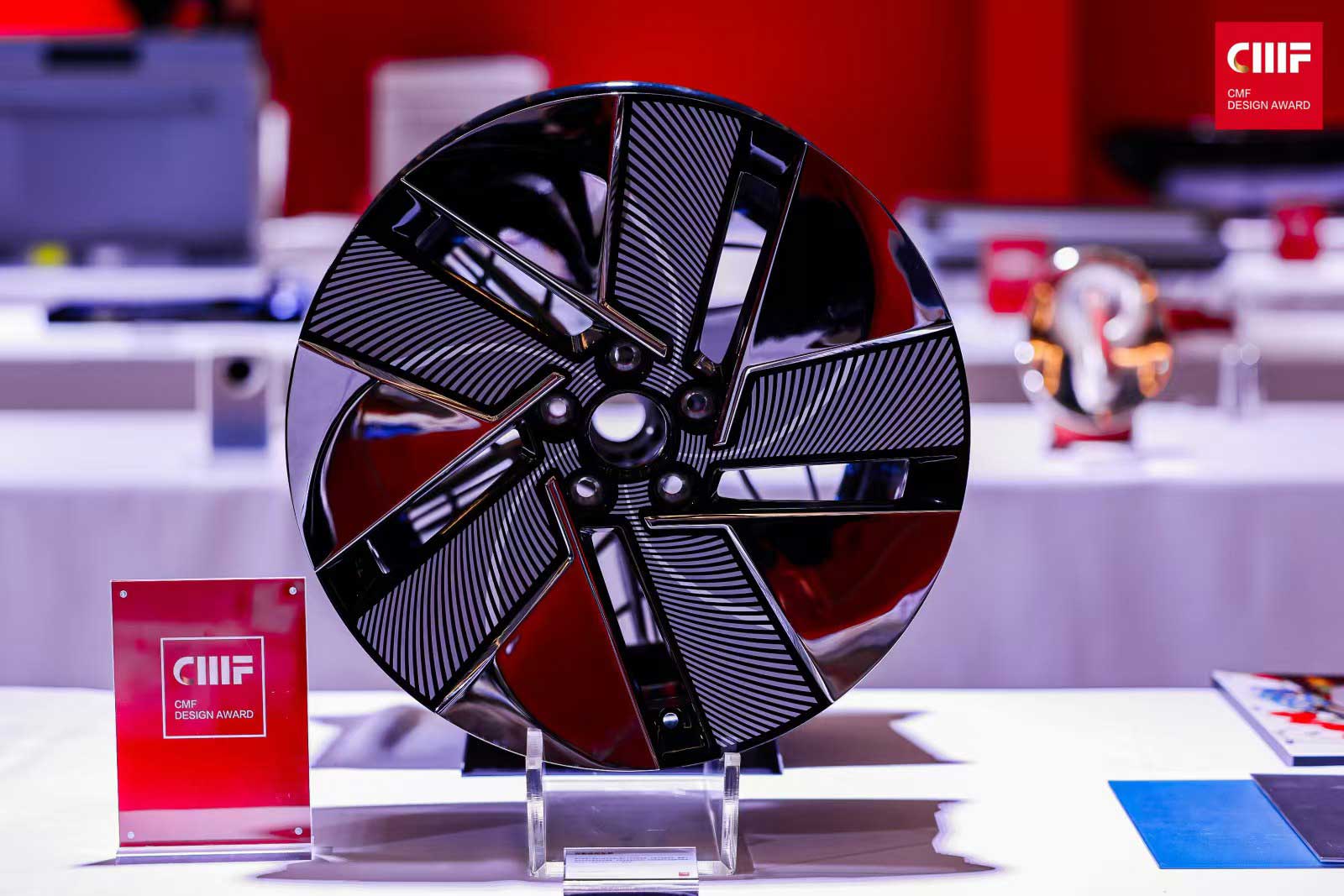 20250314705241.jpg GA»Æ½ð¼×´÷¿¨¹âÓ°ÒÆÓ¡³µÂÖ.jpg