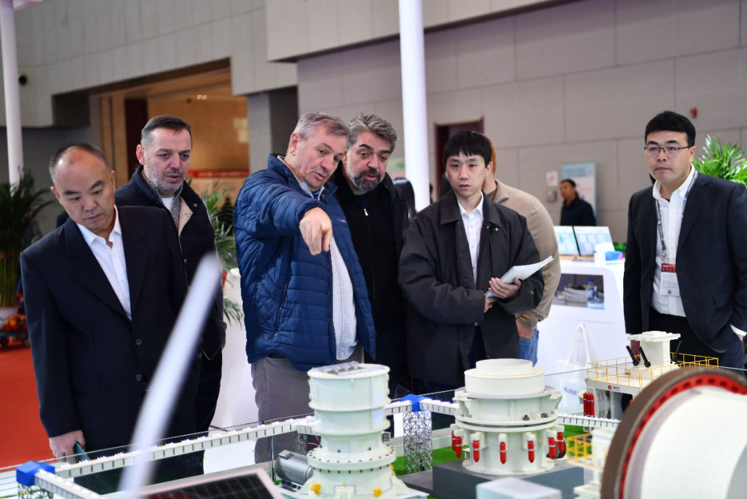 20251030548608.png 微信图片_2025-10-30_101819_760.png